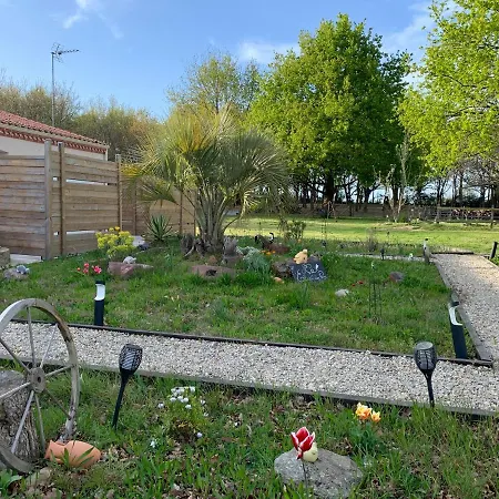 بيت للعطل Le Chant Des Pierres - Entre Terre Et