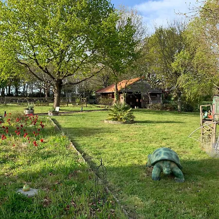 بيت للعطل Le Chant Des Pierres - Entre Terre Et بورنيك