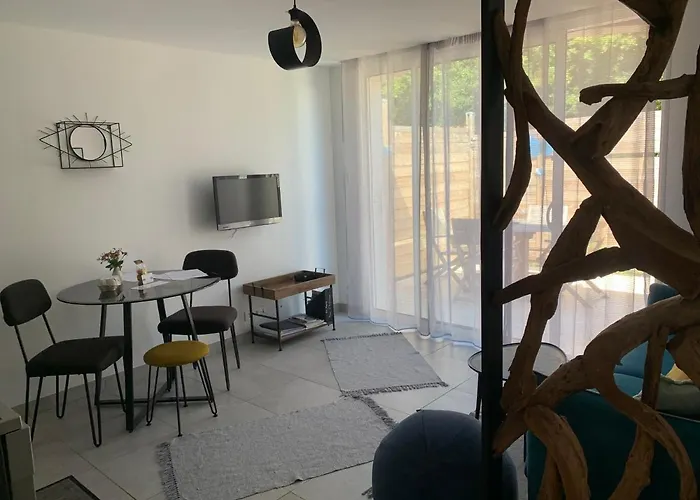 Le Chant Des Pierres - Entre Terre Et Ferienhaus