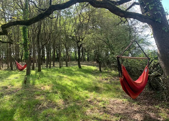 Le Chant Des Pierres - Entre Terre Et Ferienhaus *